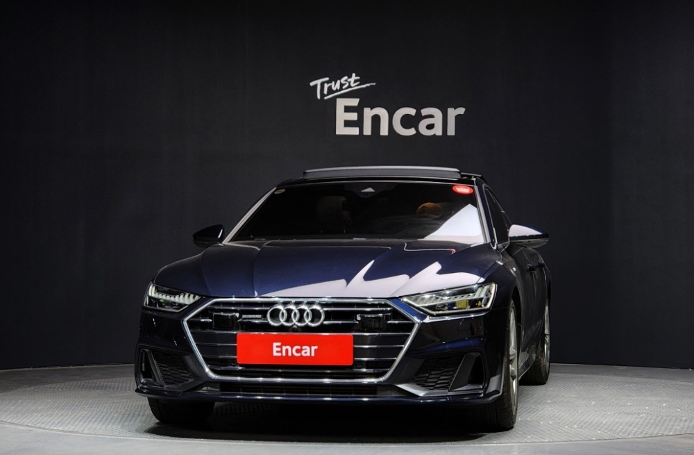 Audi A7 (4K)