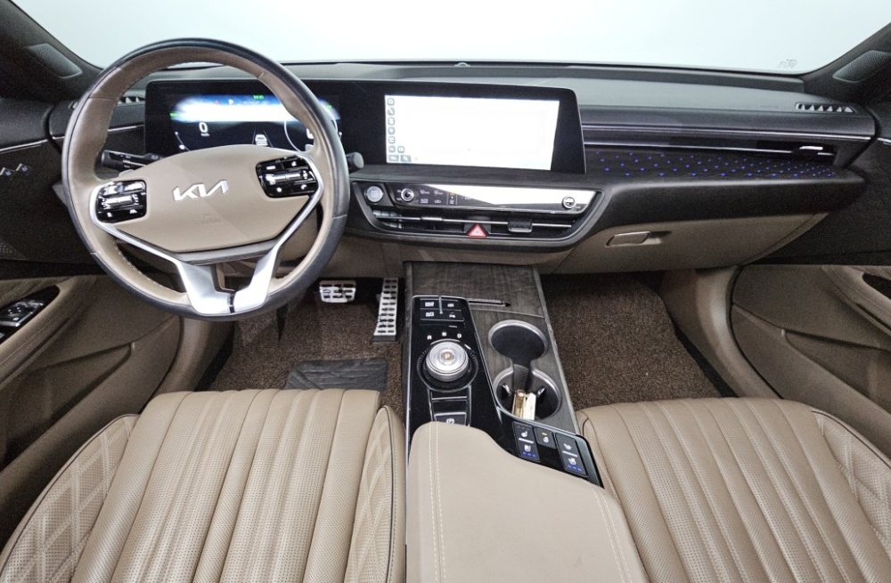 Kia K8 Hybrid