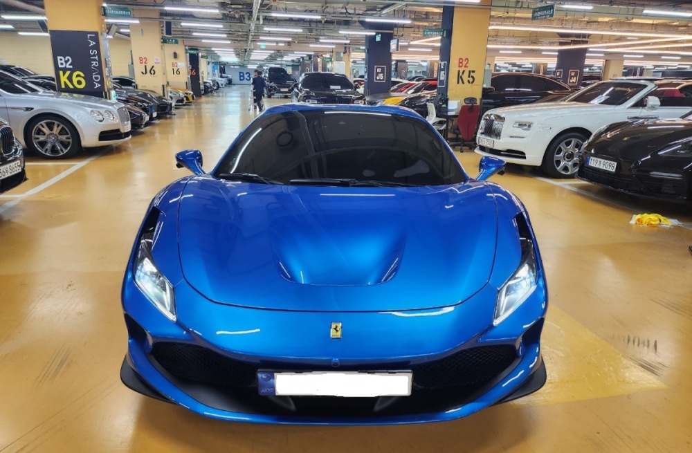 Ferrari F8 Spider