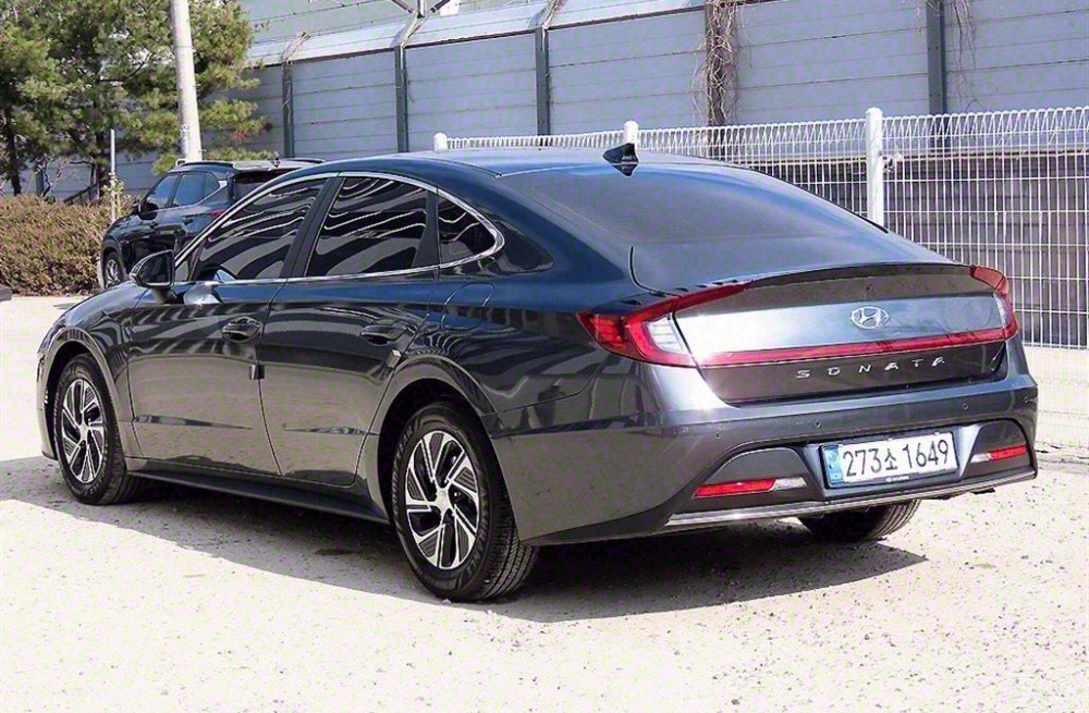 Hyundai Sonata Hybrid (DN8)