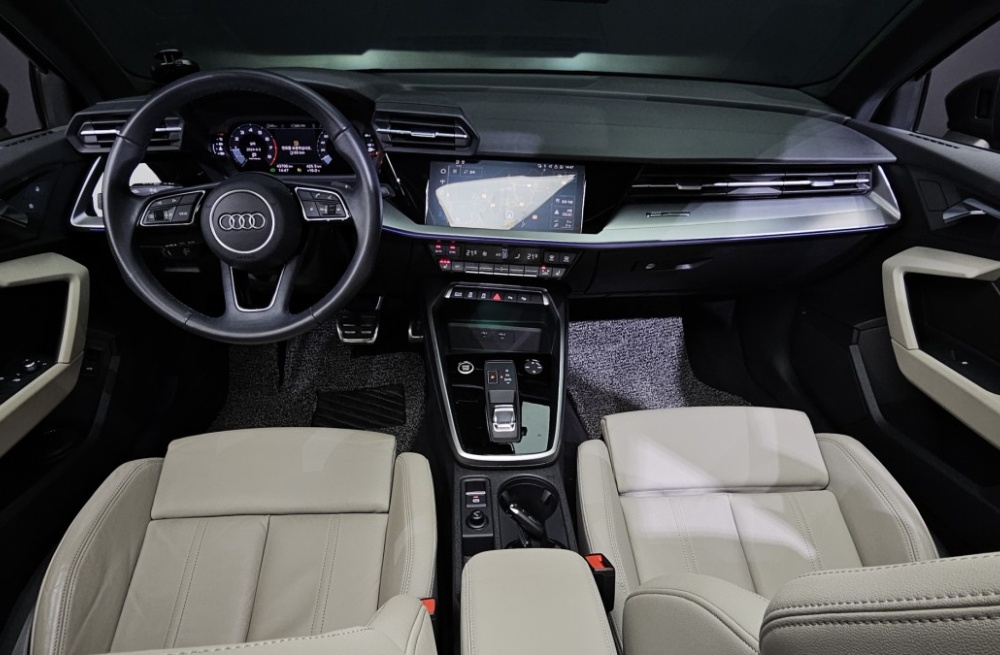 Audi A3 (8Y)