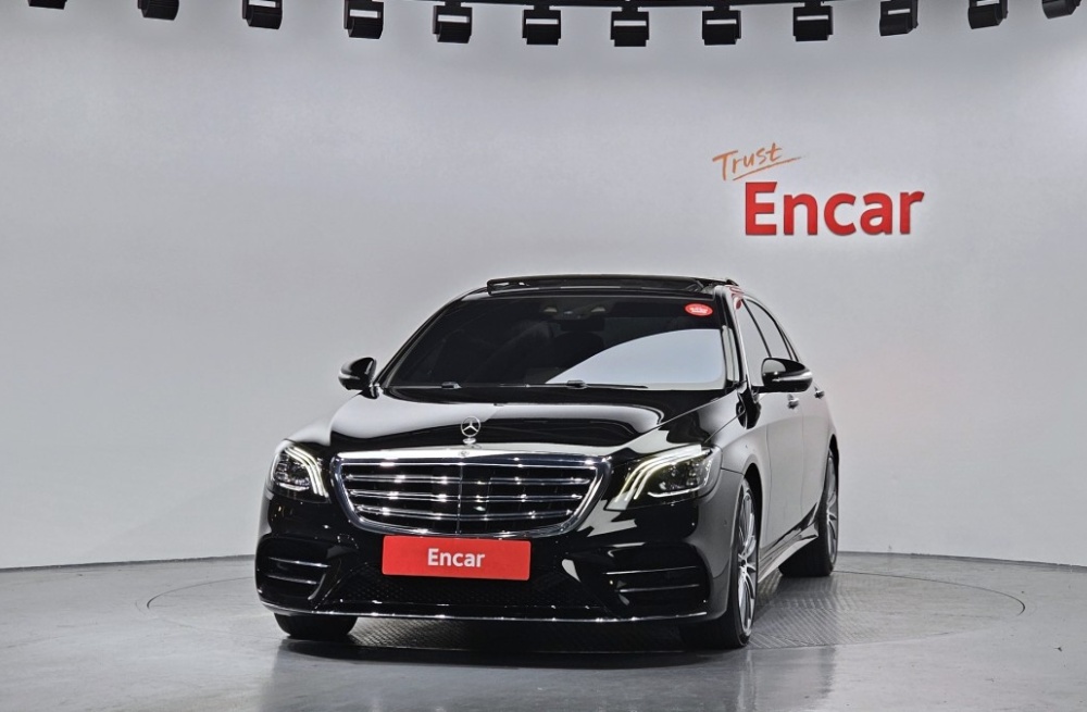 Mercedes-Benz S-Class W222