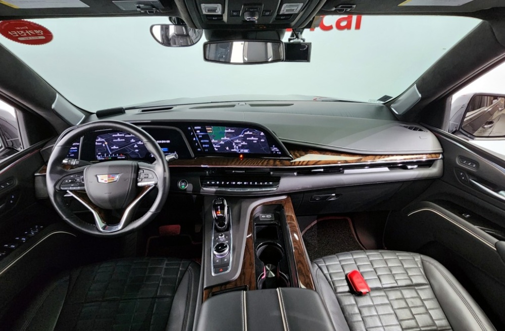 Cadillac Escalade 5th Gen