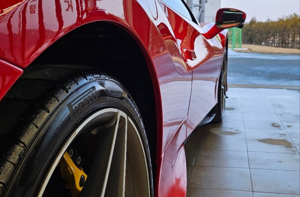 Ferrari F8 Spider