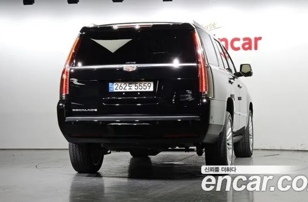 Cadillac escalade