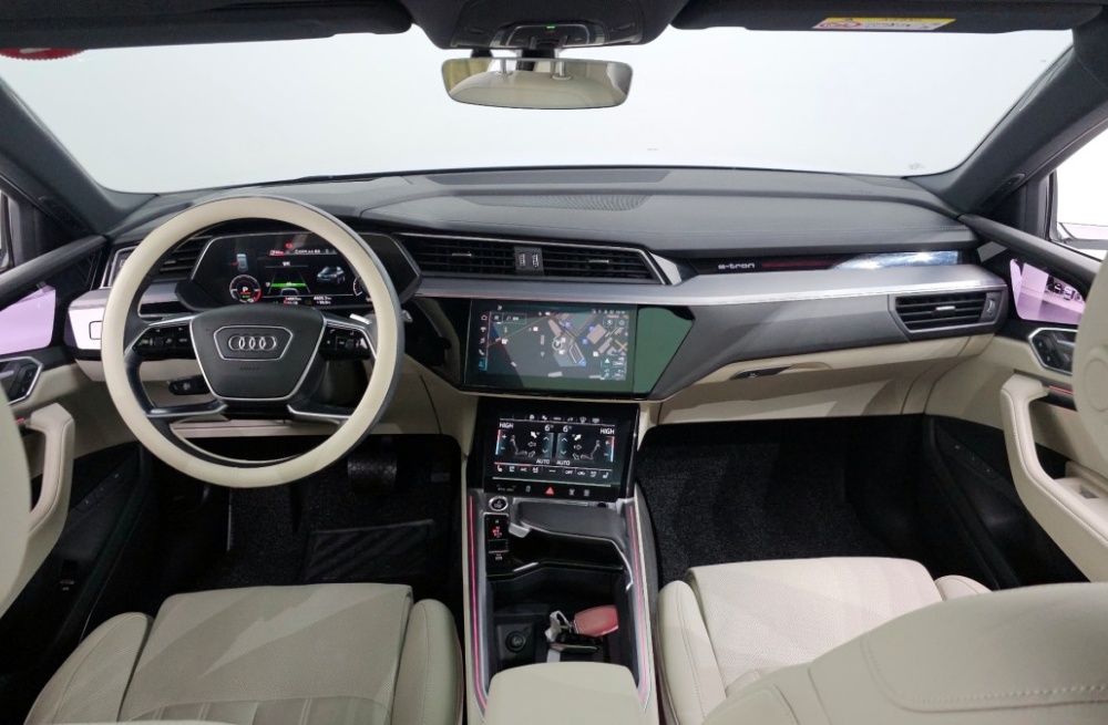 Audi e-tron