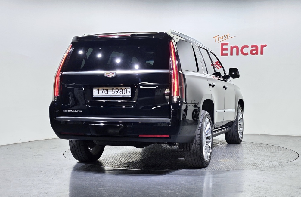 Cadillac escalade