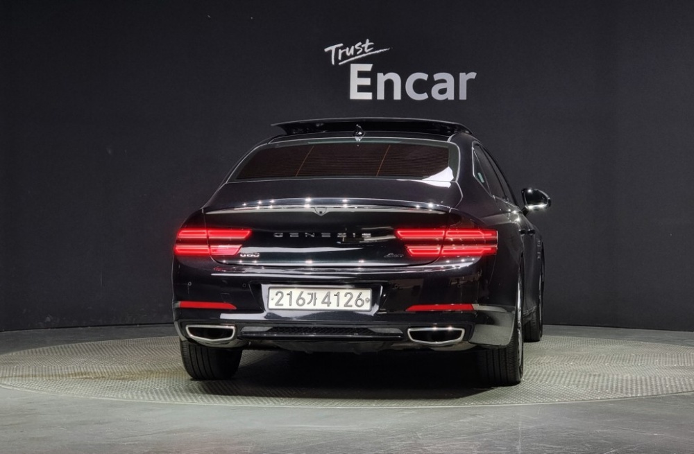 Genesis G80 (RG3)