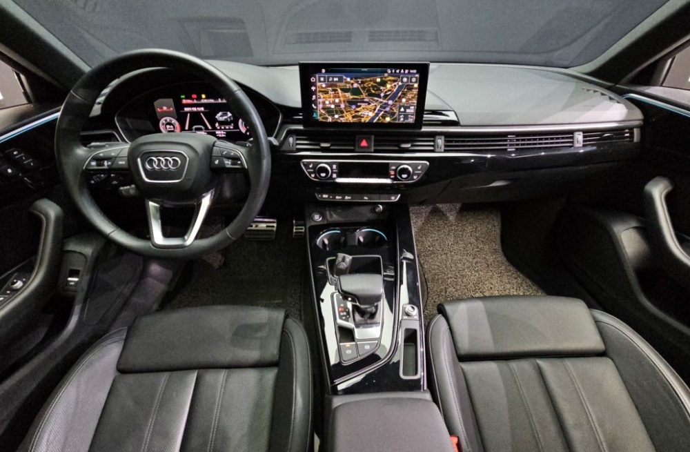 Audi A4 (B9)