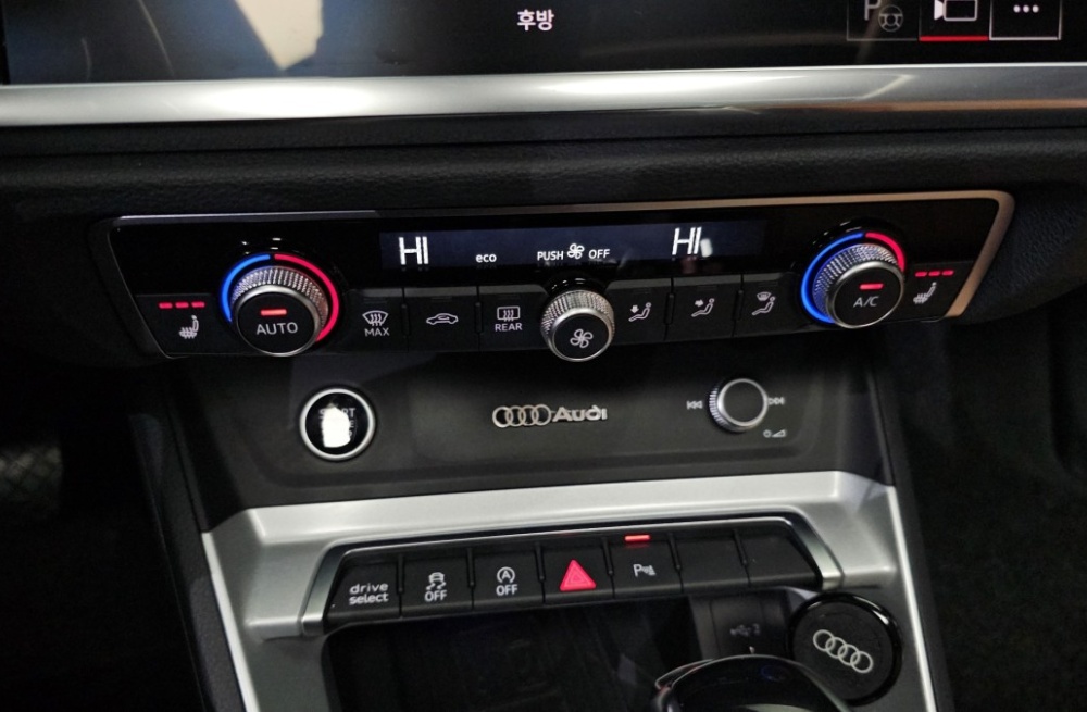 Audi Q3 (F3)