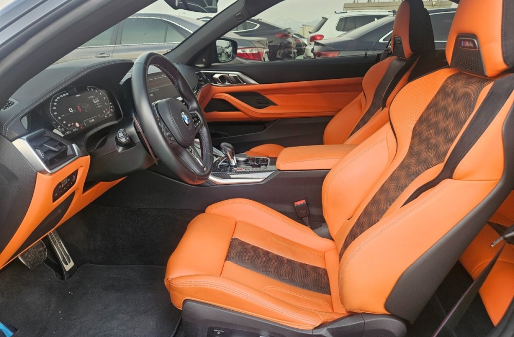 BMW M4 (G82)
