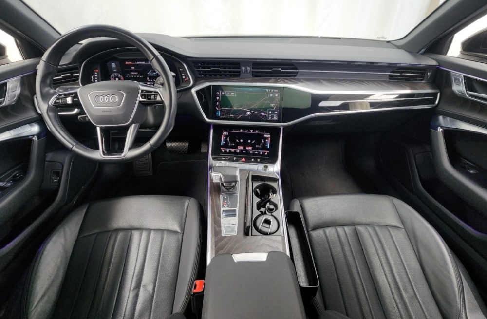 Audi A6 (C8)