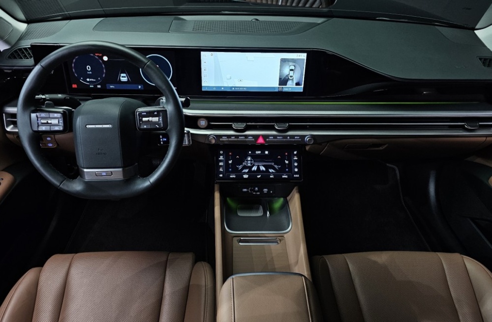 Hyundai Grandeur Hybrid (GN7)