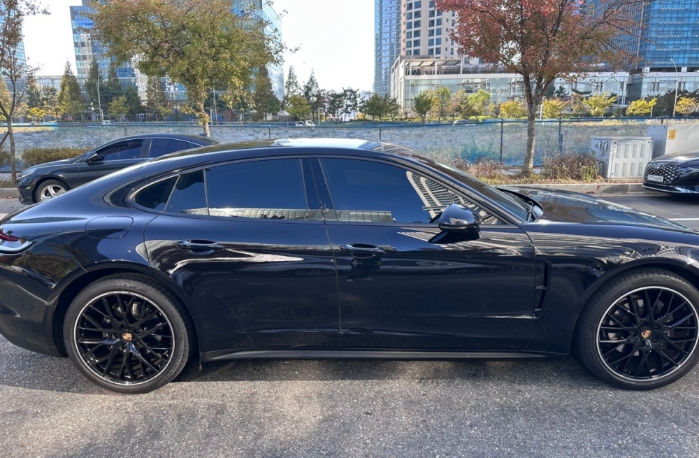 Porsche Panamera (971)