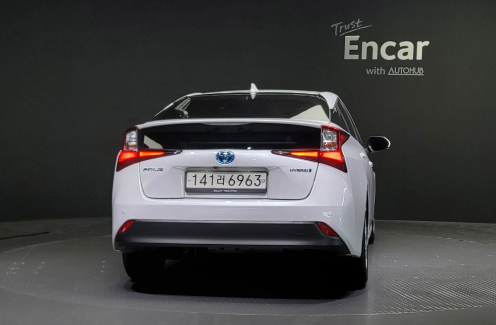 Toyota Prius 4th generation