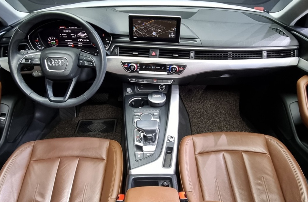 Audi A4 (B9)