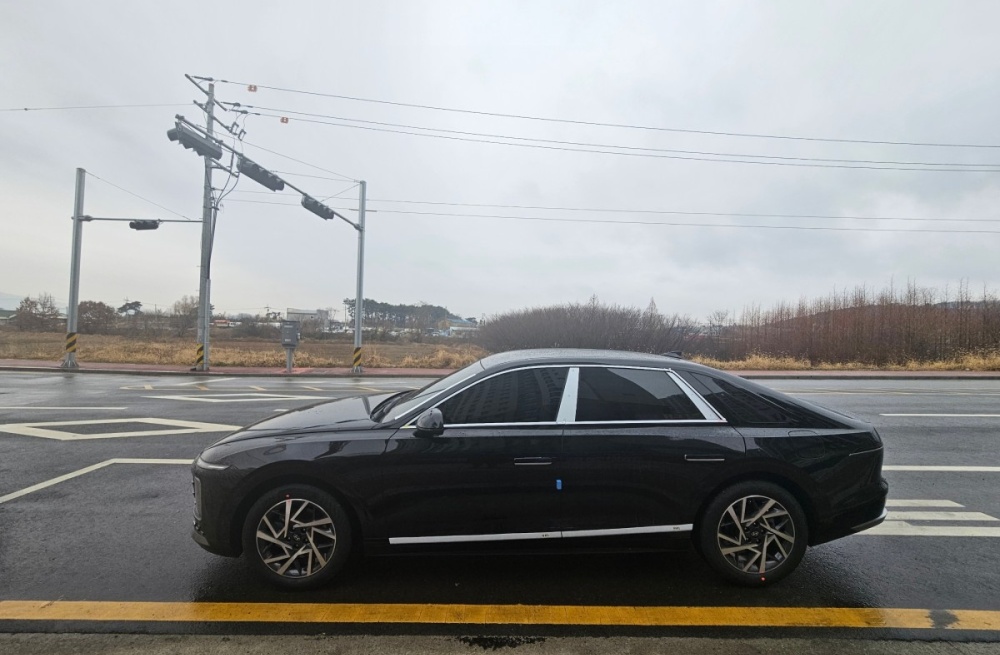 Hyundai Grandeur (GN7)