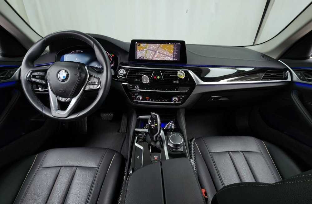 BMW 5 series (G30)