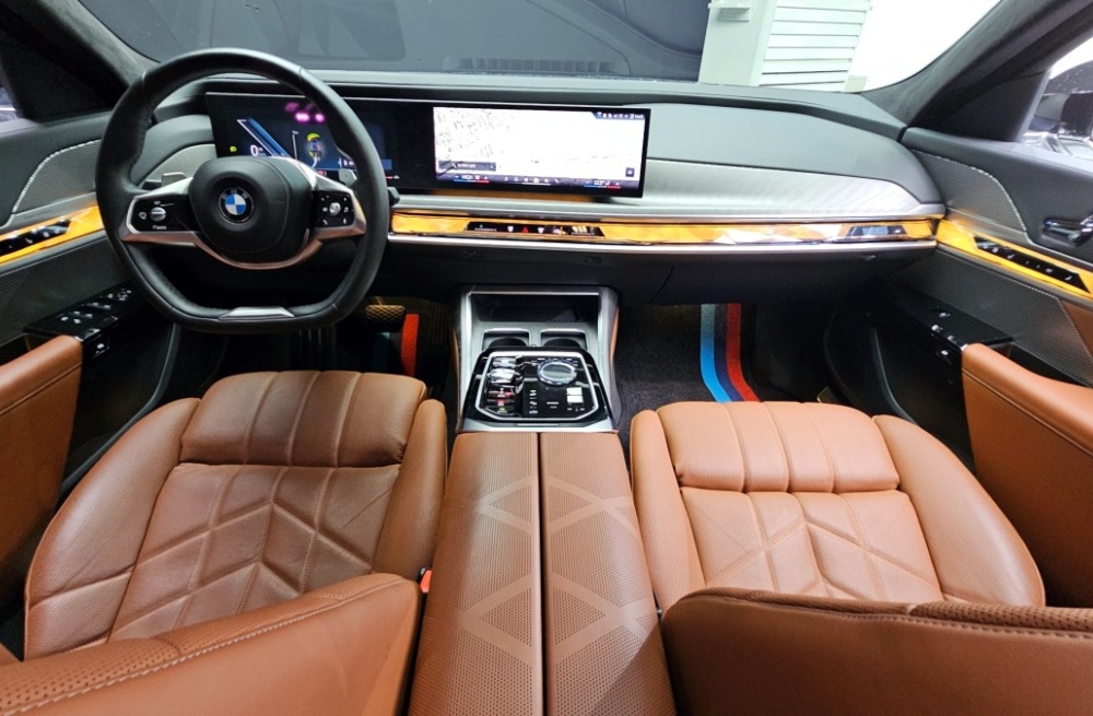 BMW 7 Series (G70)