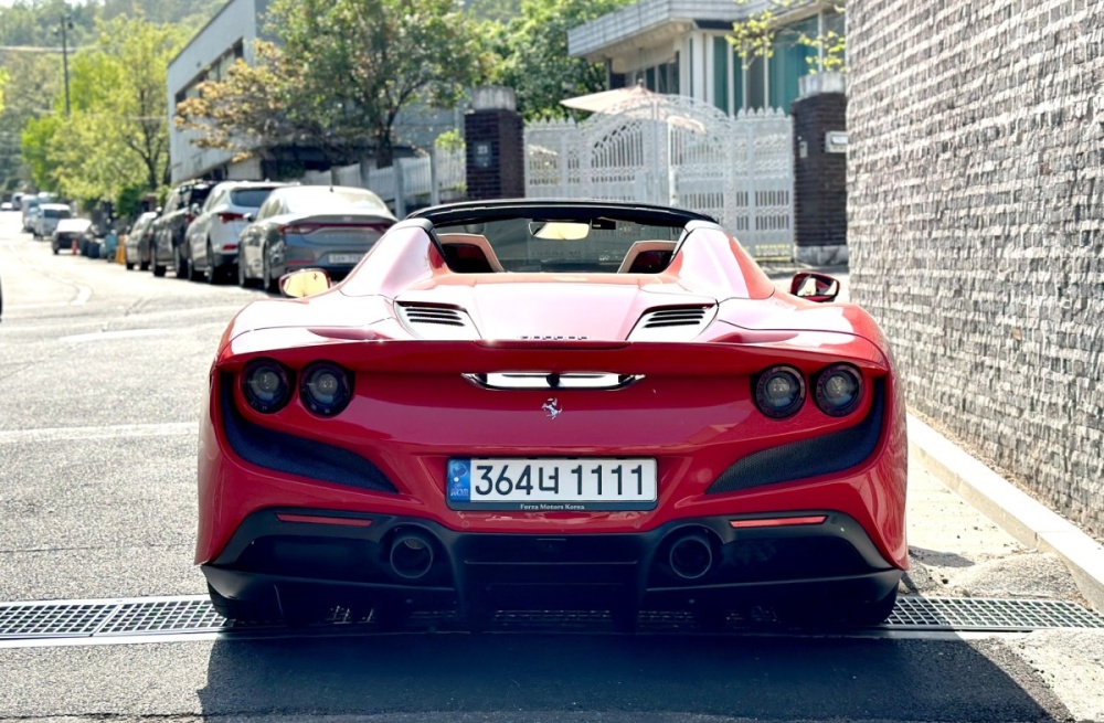 Ferrari F8 Spider