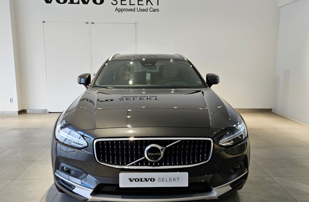 Volvo V90 Cross Country