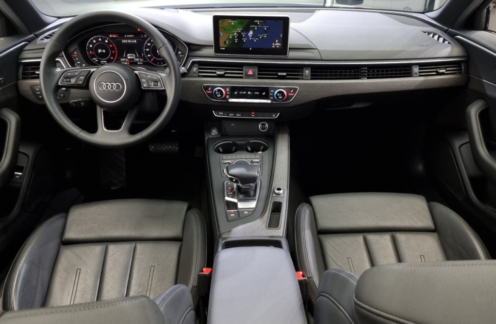 Audi A4 (B9)