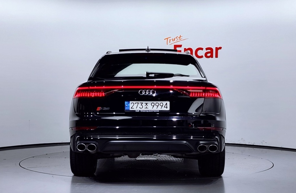 Audi SQ8