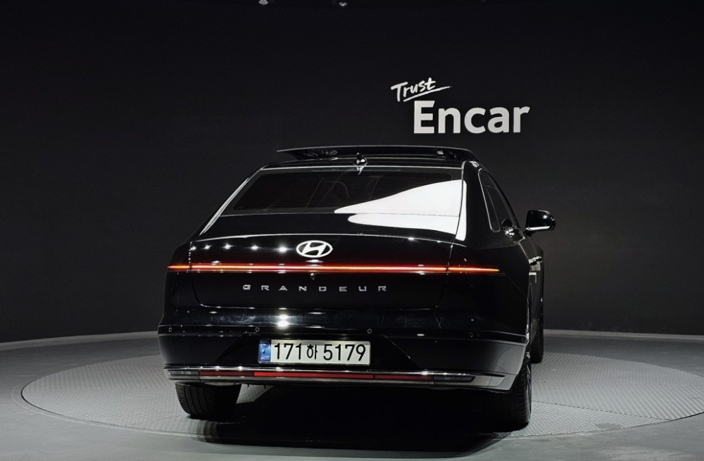 Hyundai Grandeur (GN7)