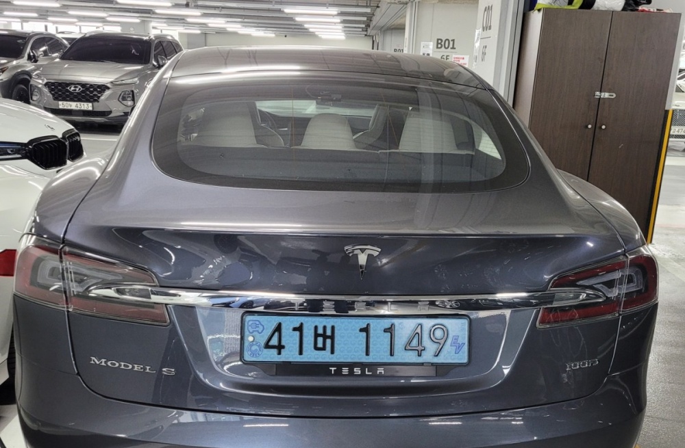 Tesla Model S