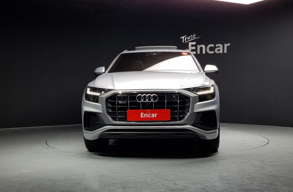 Audi Q8 (4M)