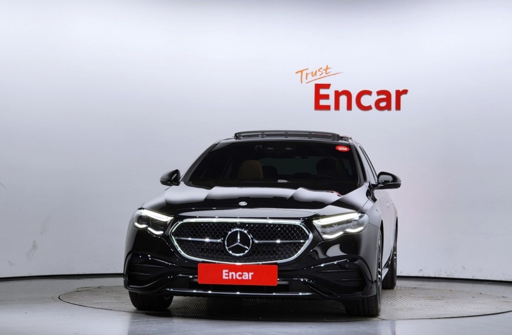 Mercedes-Benz E-Class W214