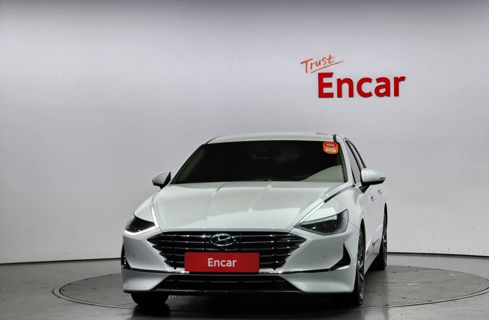 Hyundai Sonata (DN8)