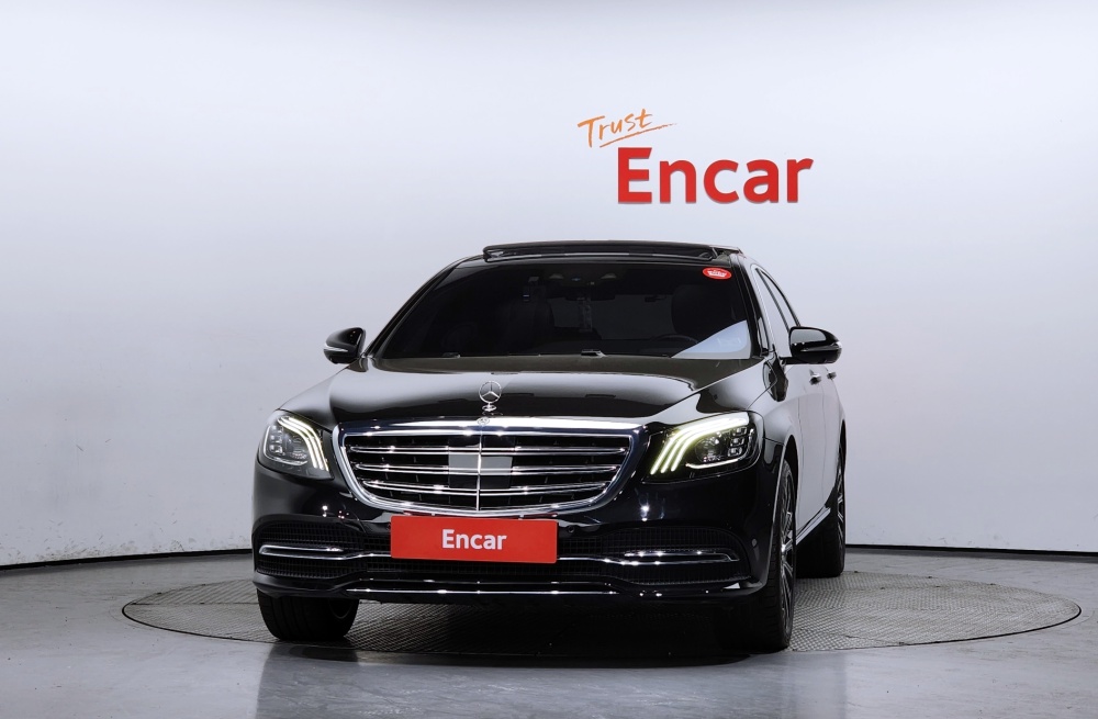 Mercedes-Benz S-Class W222
