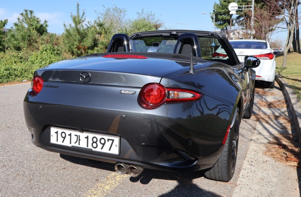 Mazda MX-5 MIATA