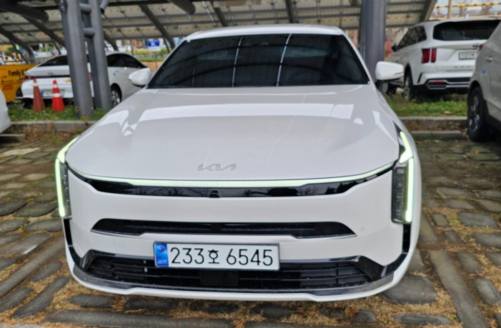 Kia The New K8