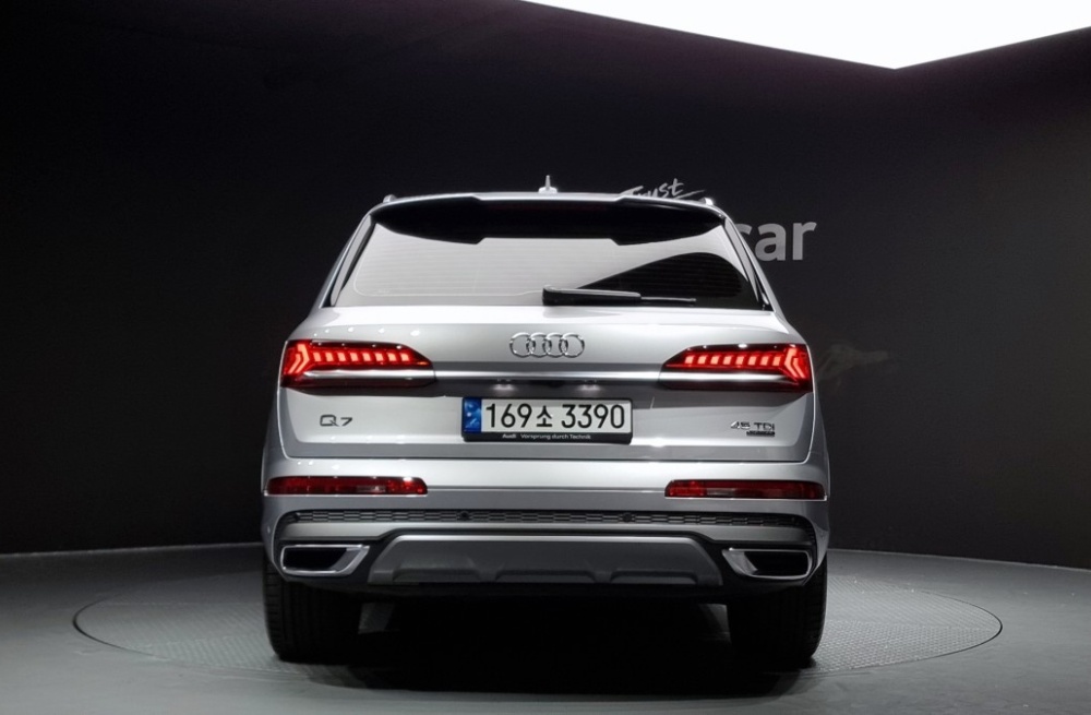 Audi Q7 (4M)