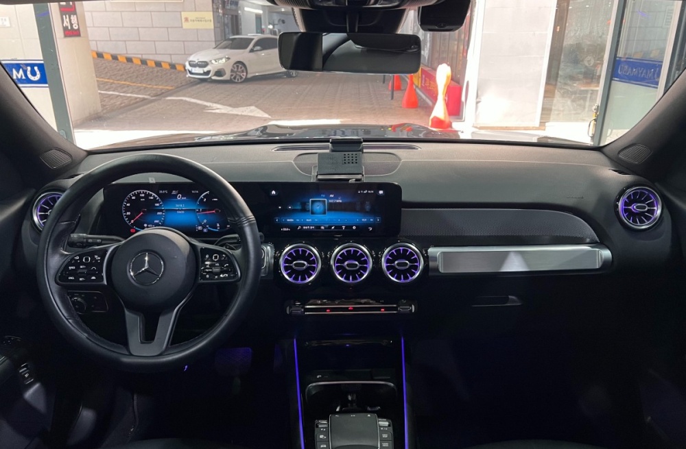 Mercedes-Benz GLB-Class X247