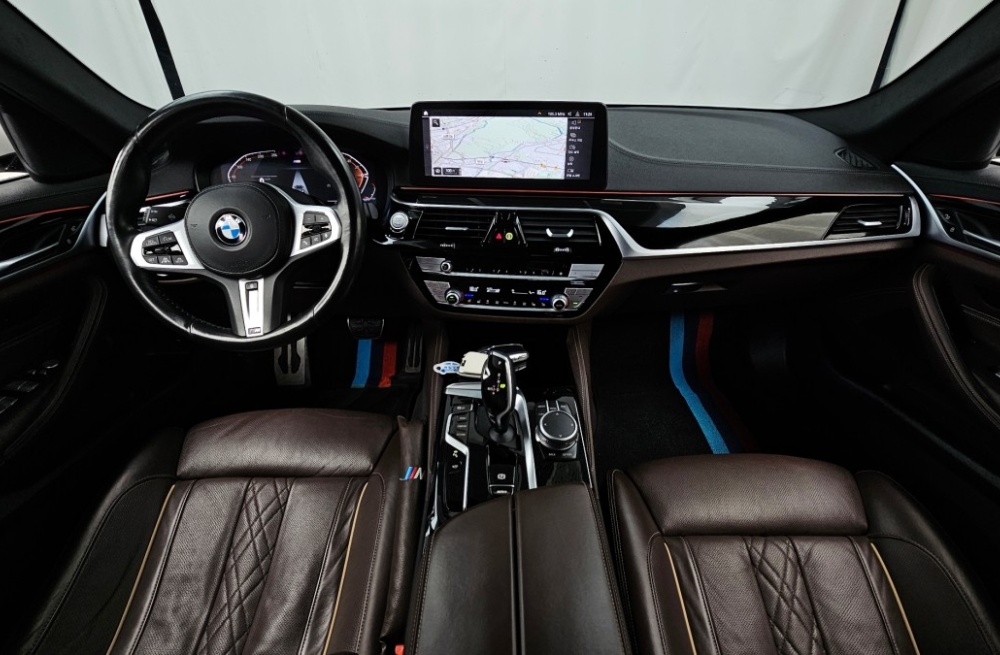 BMW 5 series (G30)