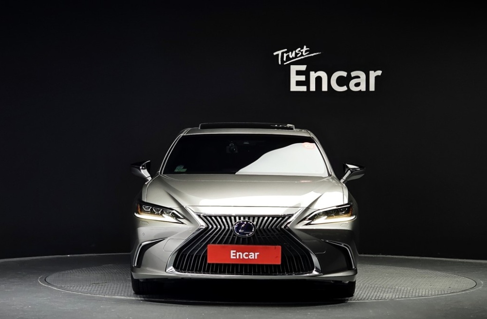 Lexus ES300h 7th generation