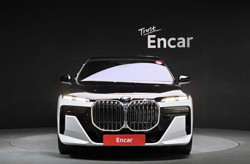 BMW 7 Series (G70)