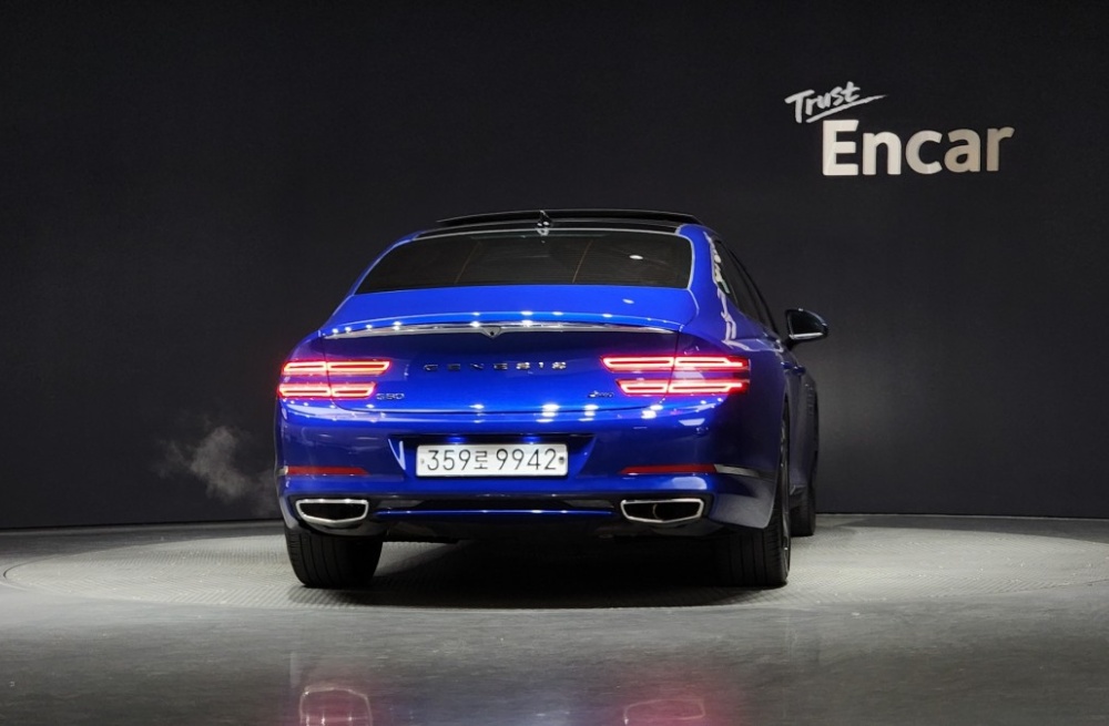 Genesis G80 (RG3)