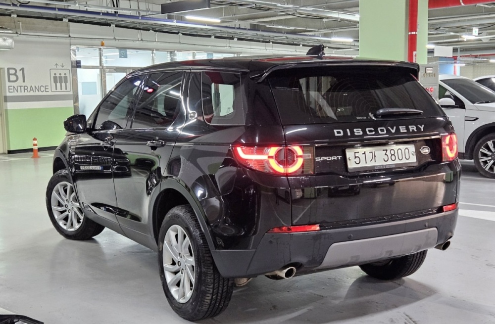 Land rover discovery sport