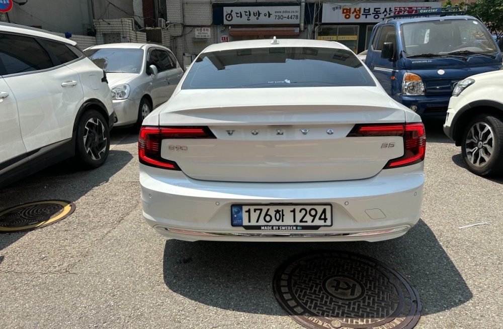 Volvo S90