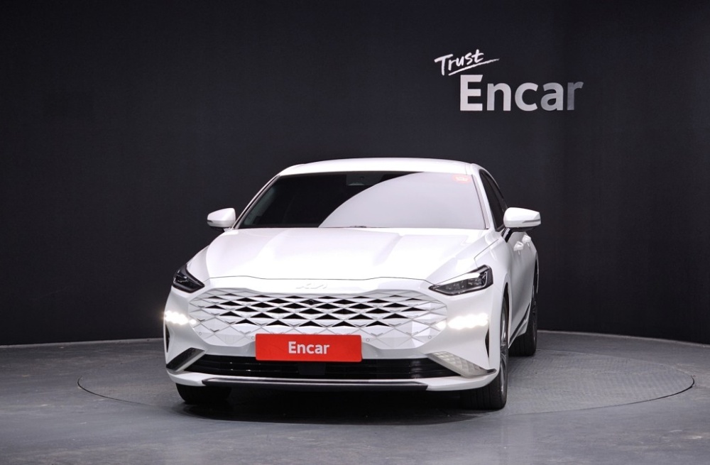 Kia K8 Hybrid