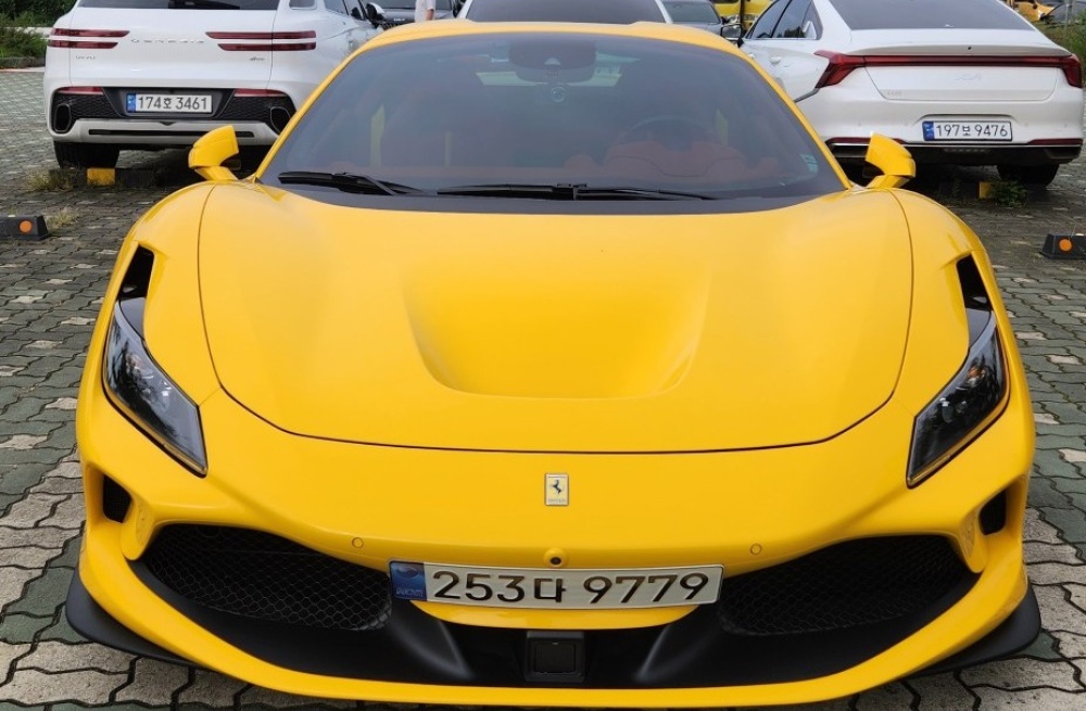 Ferrari F8 Spider