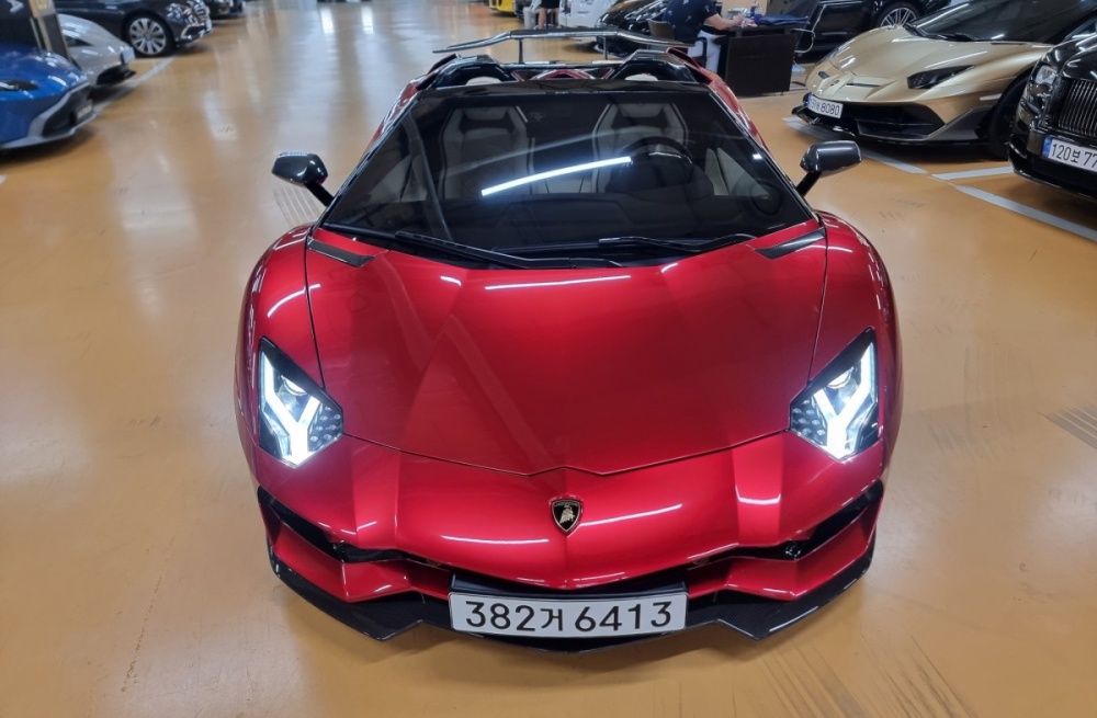 Lamborghini Aventador