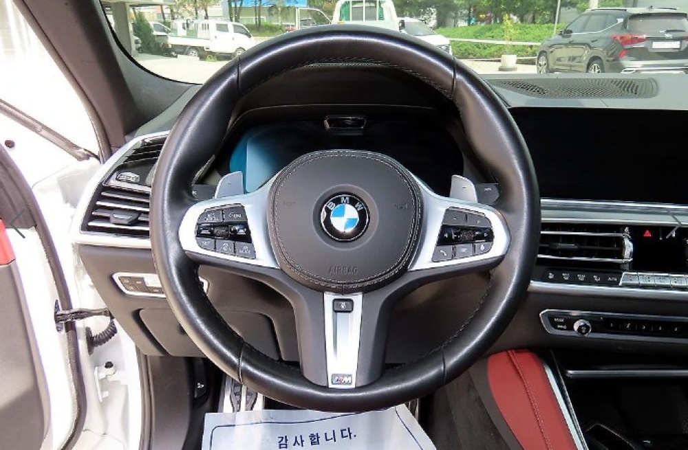 BMW X6 (G06)