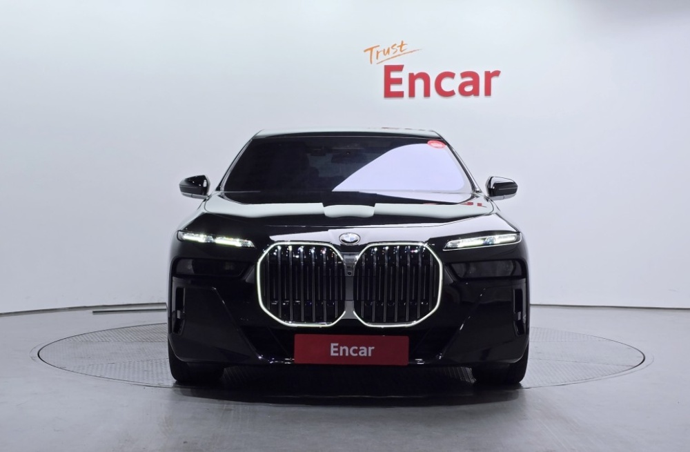 BMW 7 Series (G70)
