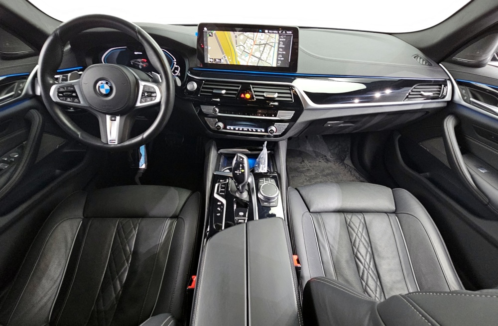 BMW 5 series (G30)