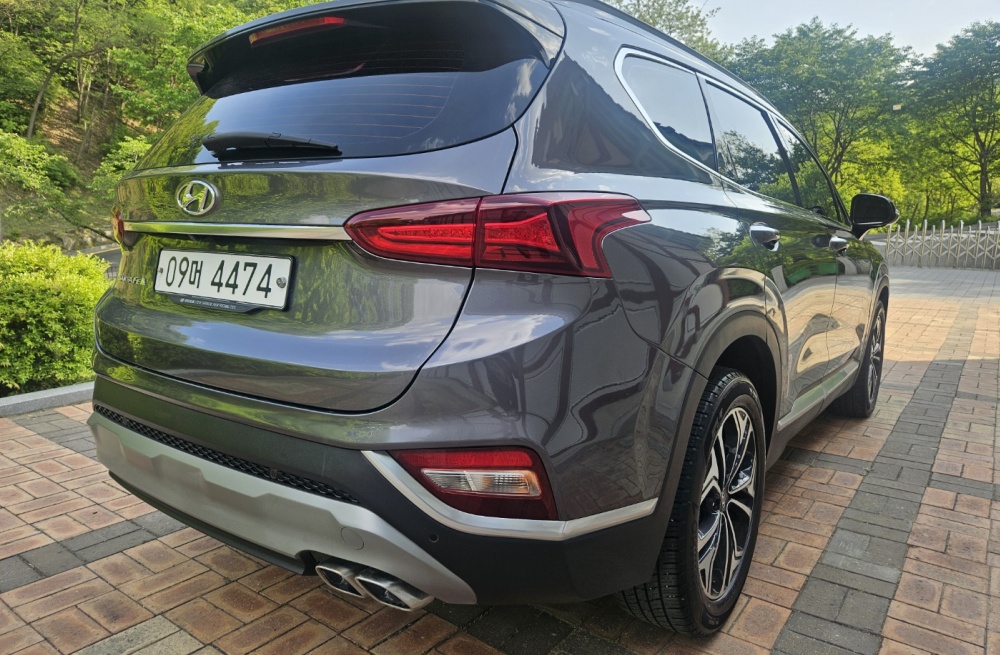 Hyundai Santa Fe TM